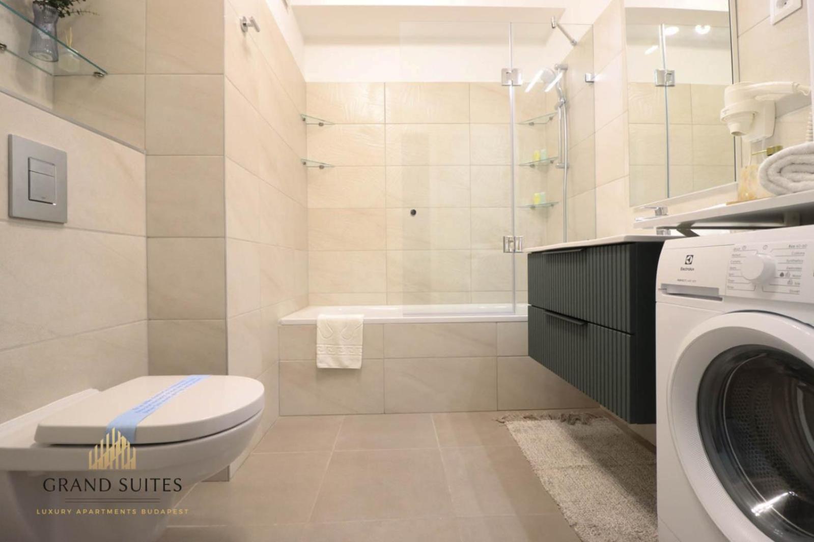 Grand Suites Promenade Будапеща Екстериор снимка